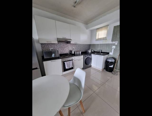 2 BEDROOM PROPERTY TO RENT IN UMHLANGA RIDGE